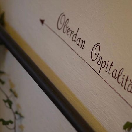 Bed and Breakfast Oberdan Ospitalita' Тоді Екстер'єр фото