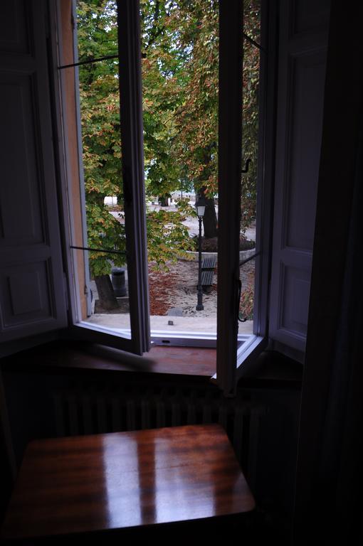 Bed and Breakfast Oberdan Ospitalita' Тоді Екстер'єр фото