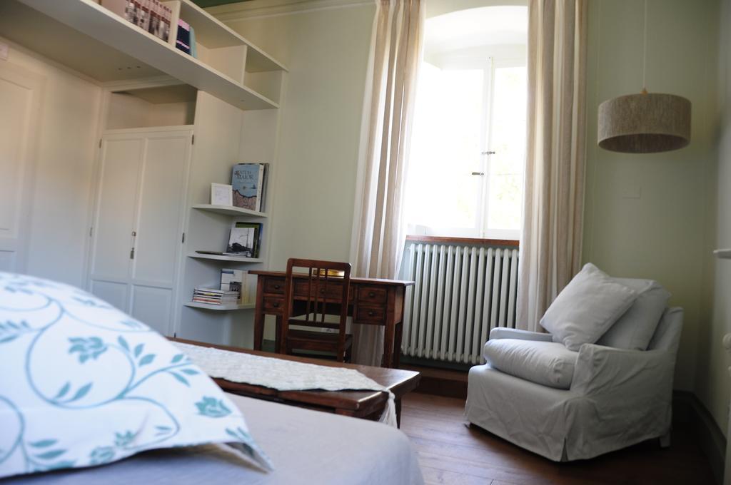 Bed and Breakfast Oberdan Ospitalita' Тоді Екстер'єр фото